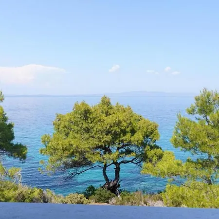 Blu: Beachfront With Amazing View Vourvourou