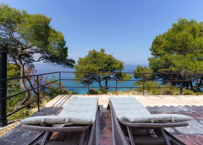 Blu: Beachfront With Amazing View Villa *